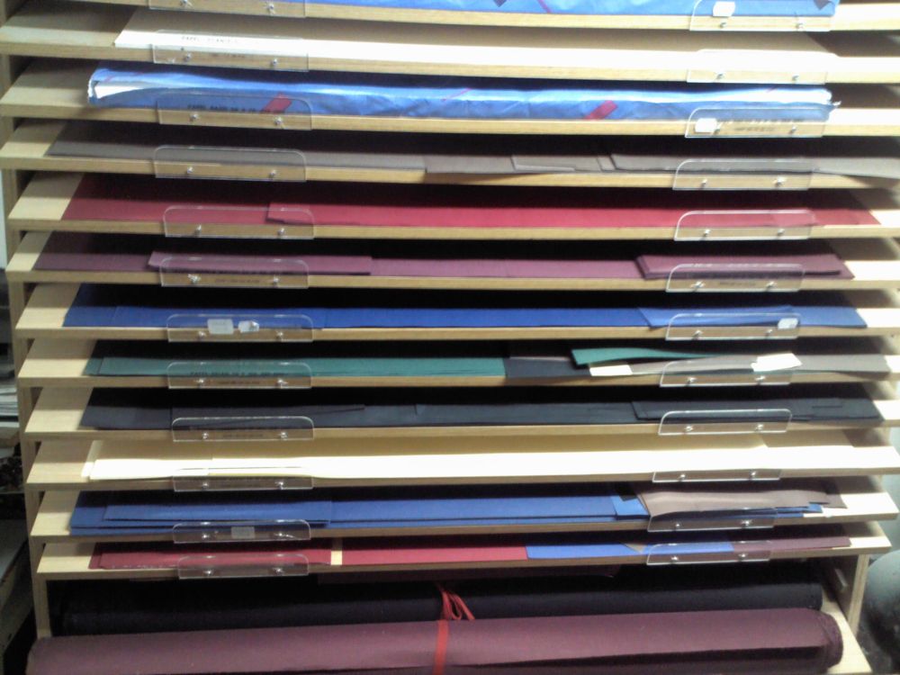 Taller de encuadernación artesanal en Zaragoza, Encuadernación Milagros Cólera