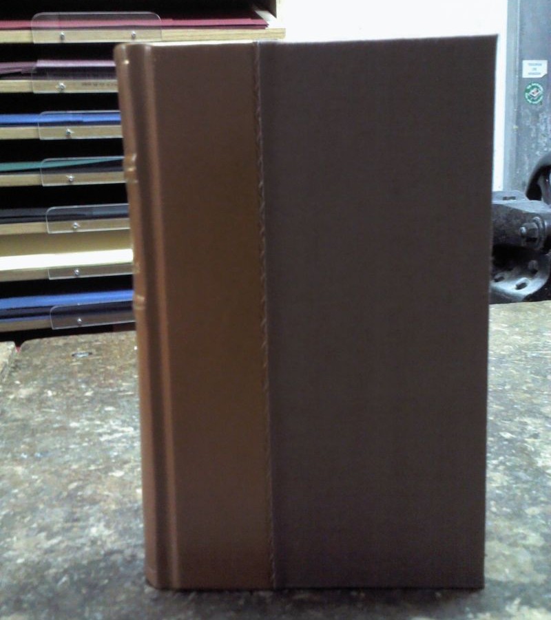 Reencuadernación en Zaragoza de las Obras Completas de Chesterton